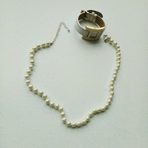 Pearl Necklace faux